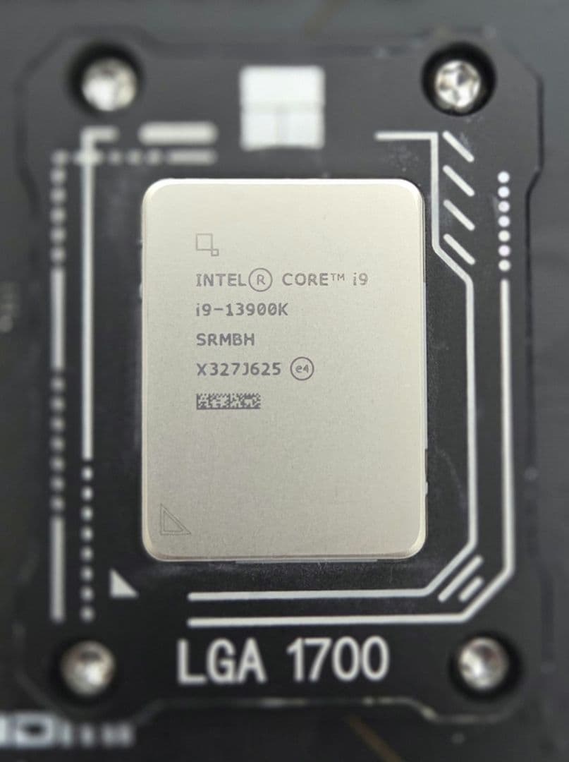 CPU Intel Core i9-13900K + MSI Z790 CARBON