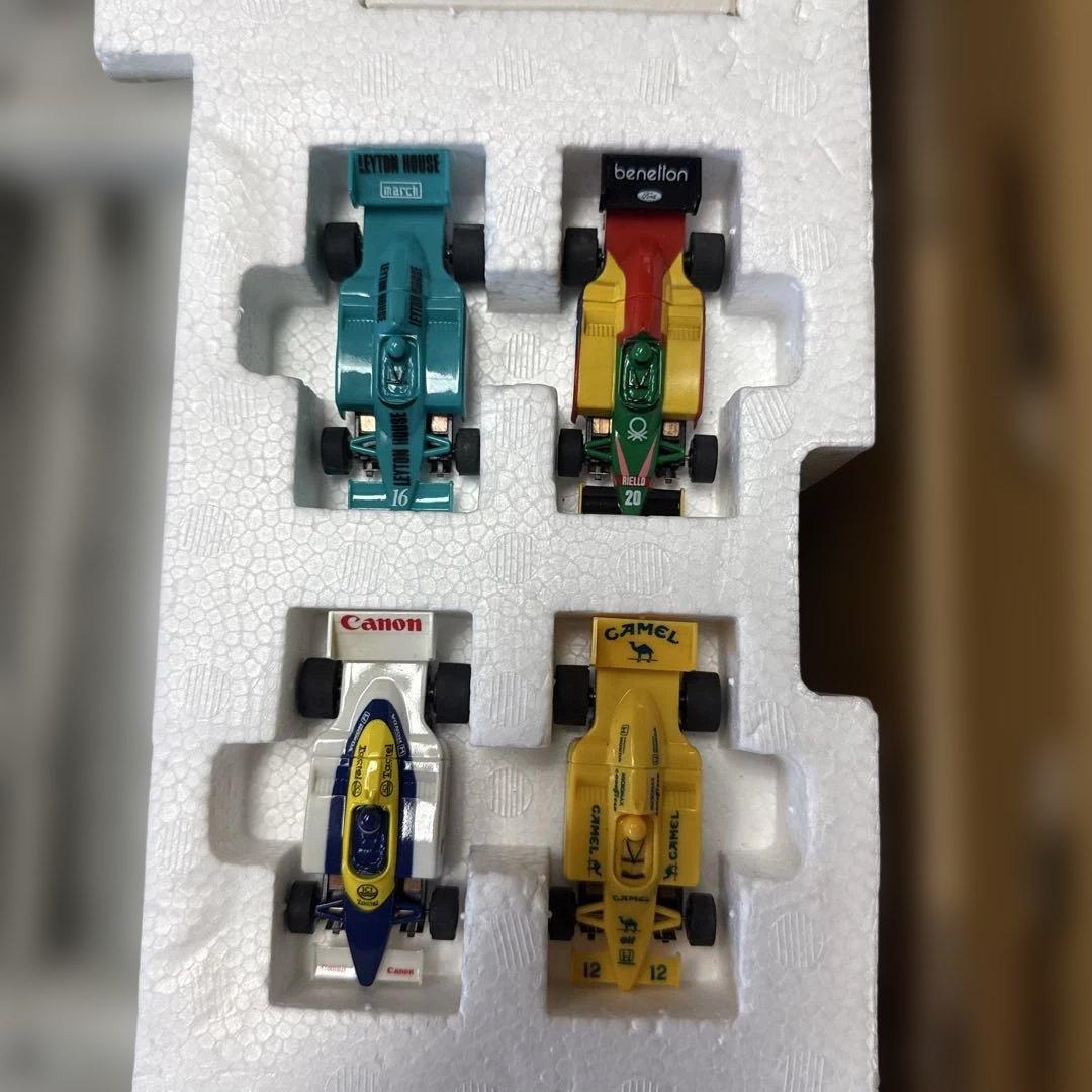 AFX HOスケール 4レーン鈴鹿サーキットセット XS-106