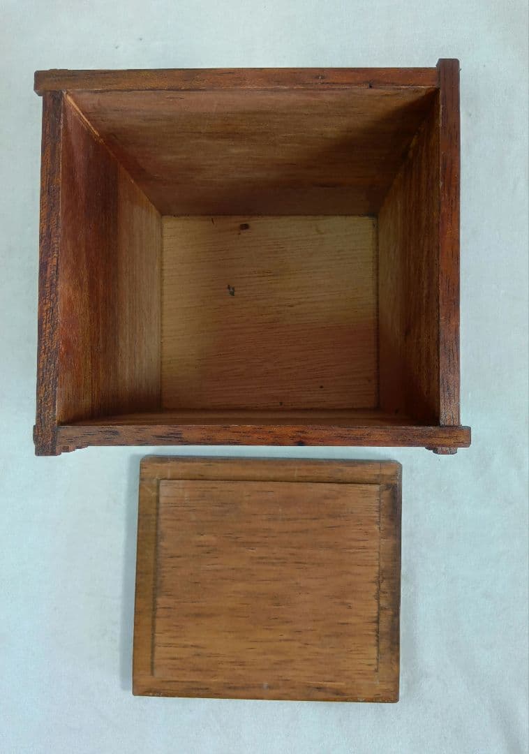 入れ子の木製キャニスター　4点セット　アンティーク　ヴィンテージ　小物入れ