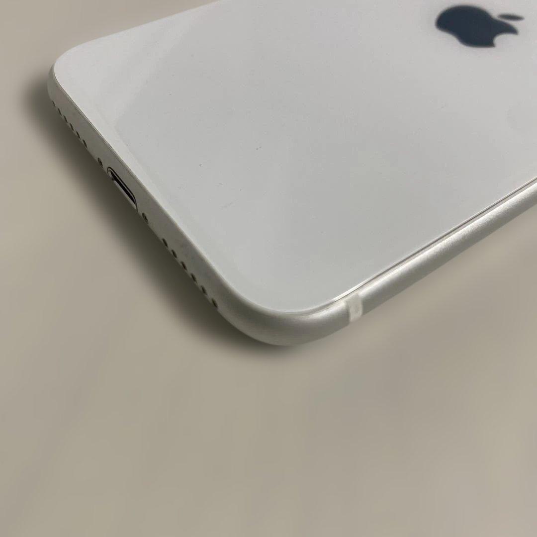 美品 iPhone SE2 128GB SIMフリー バッテリー80% 本体