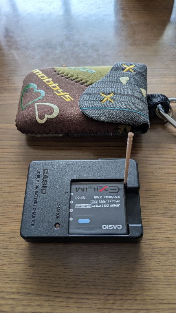 CASIO EXILIM EX-FS10 美品　取説、充電器他、付属品付