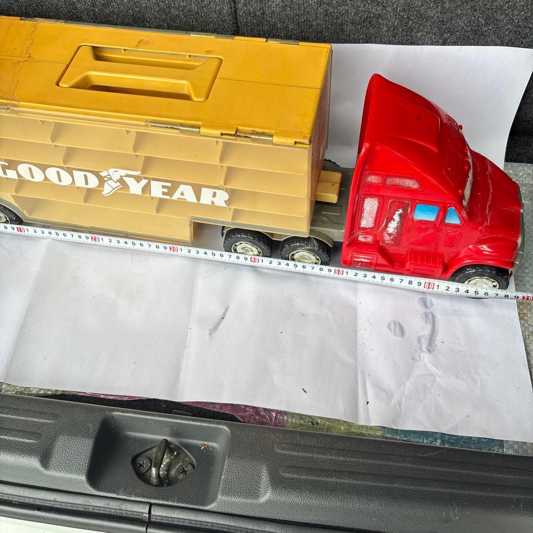 GOODYEAR 赤 トレーラー ミニカー