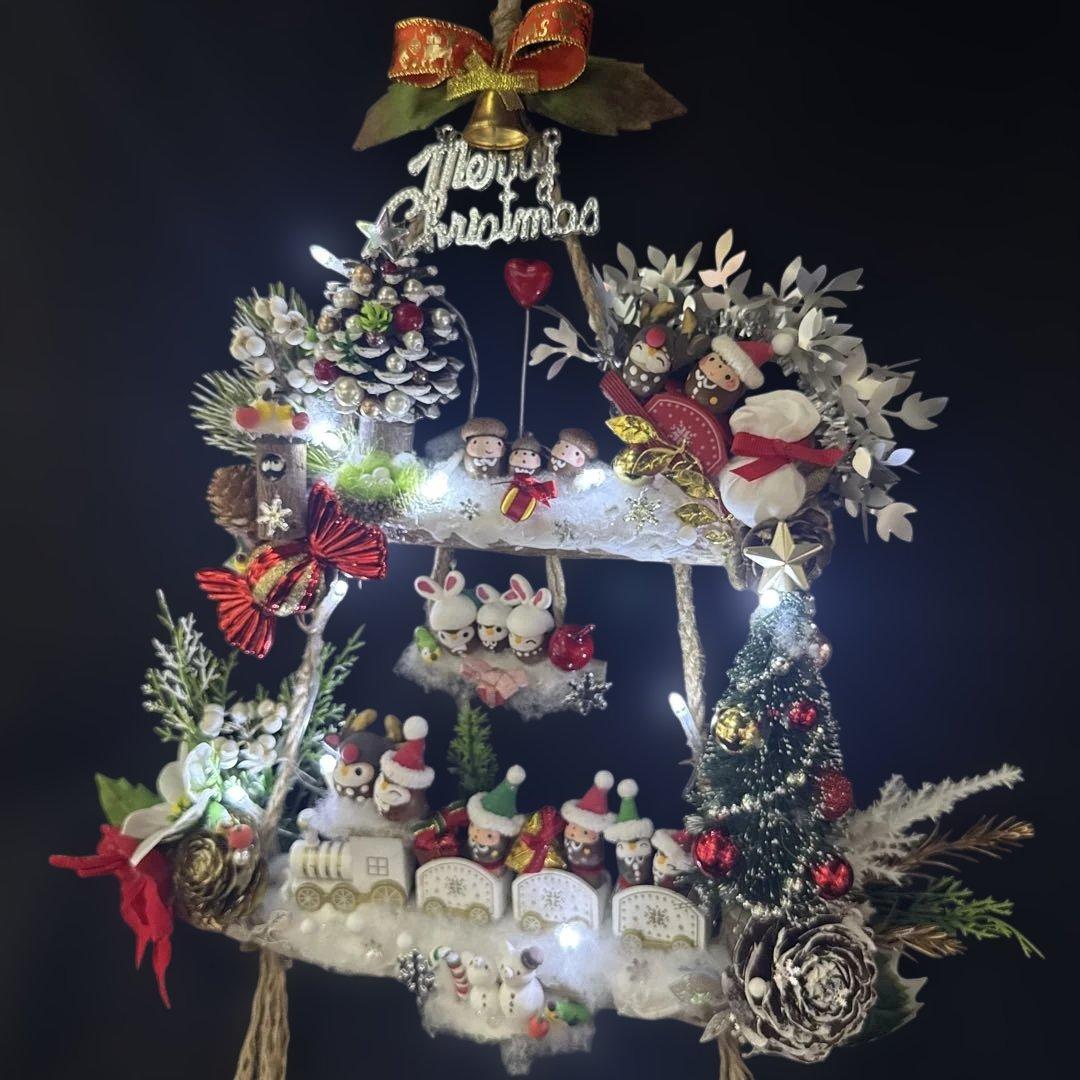 どんぐりアート♡トライアングルリース　ホワイトトレイン添え　ライト付き♡