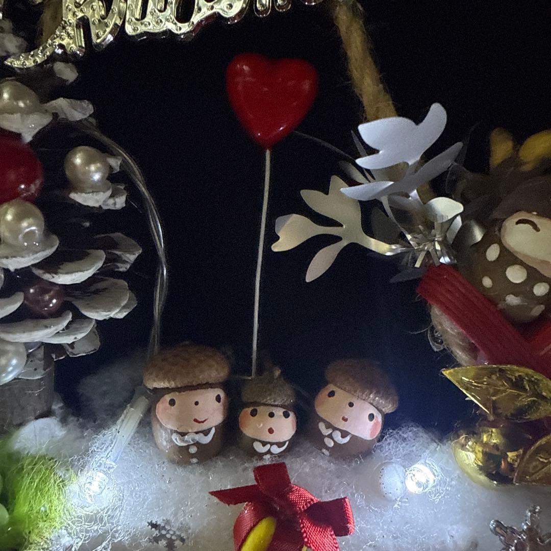 どんぐりアート♡トライアングルリース　ホワイトトレイン添え　ライト付き♡