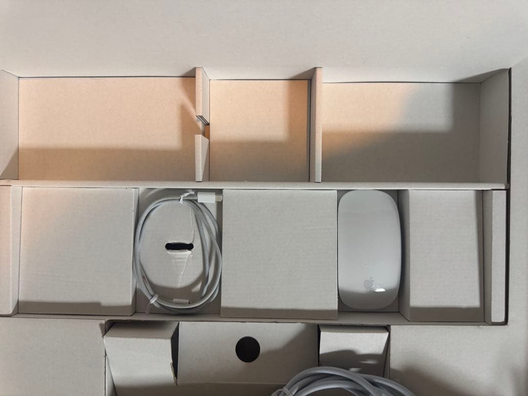 美品　iMac M1 24インチ メモリ16GB SSD1TB