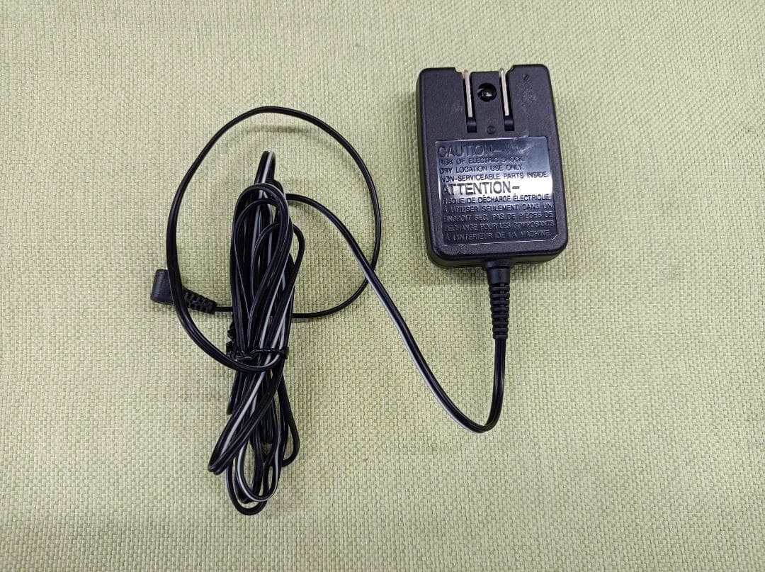 都《RGTLD》ソニー　WALKMAN　ポータブルMDプレーヤー　MZ-E909