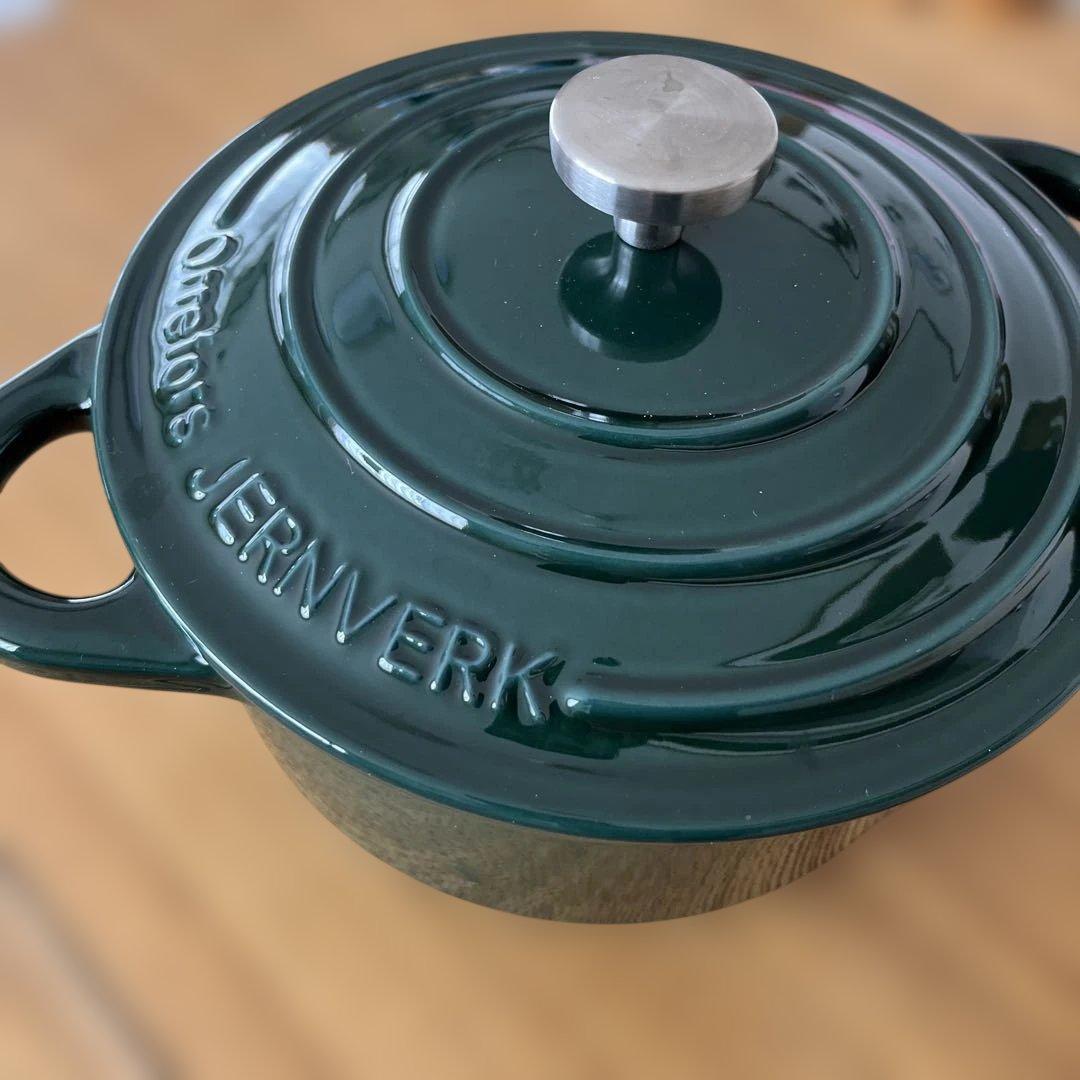 鋳物ホーロー鍋 【新品未使用】