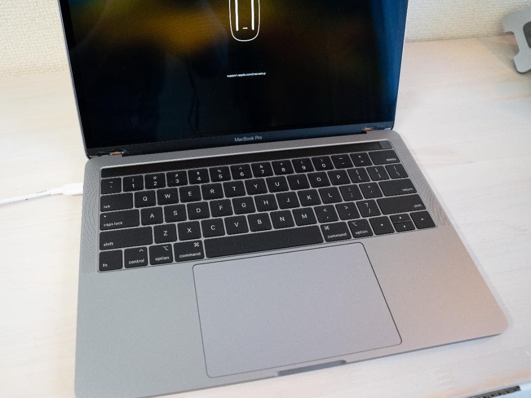 【ジャンク品】MacBook Pro 2018 スペースグレー