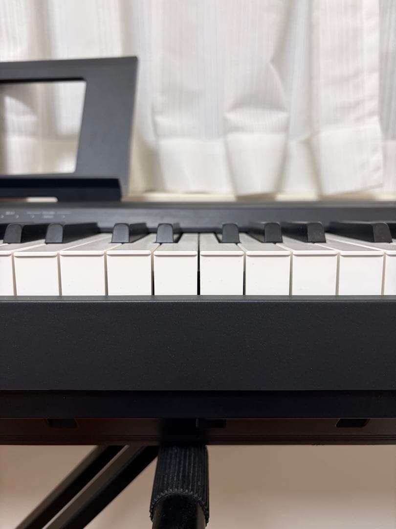 【美品】　送料無料　Yamaha　電子ピアノ　P-45B