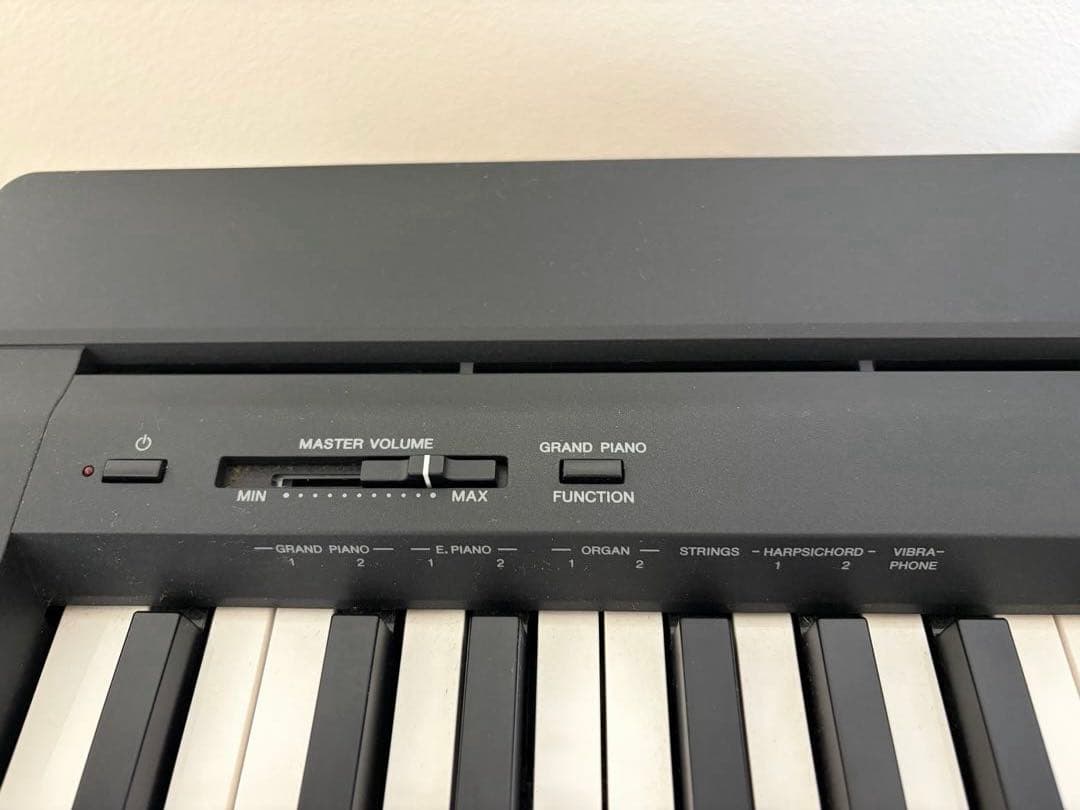 【美品】　送料無料　Yamaha　電子ピアノ　P-45B