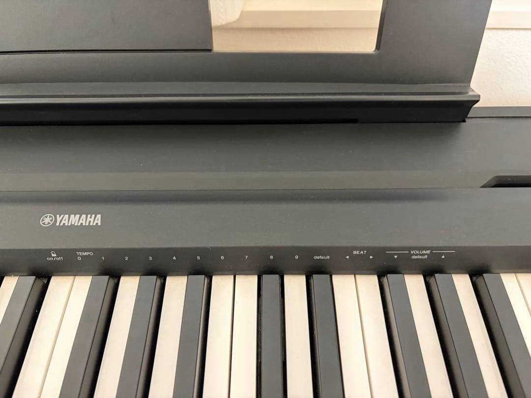 【美品】　送料無料　Yamaha　電子ピアノ　P-45B