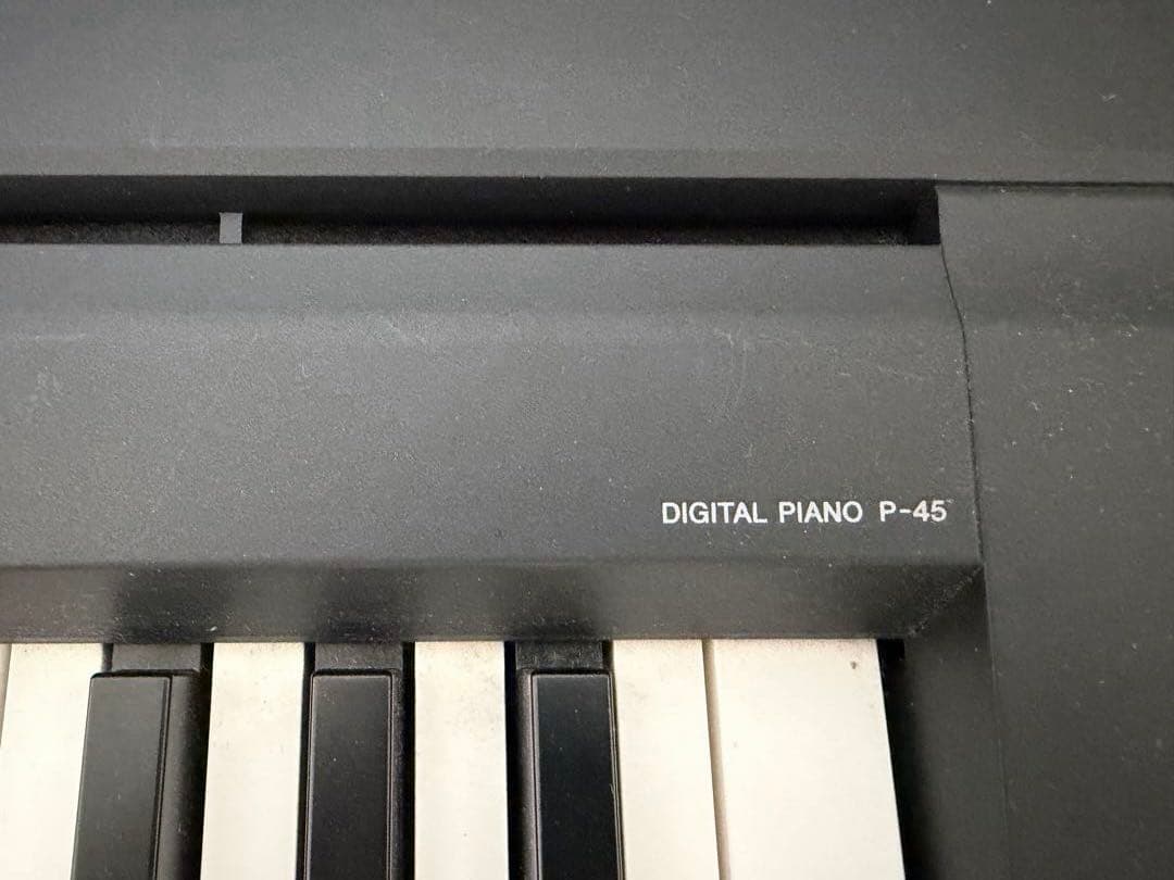 【美品】　送料無料　Yamaha　電子ピアノ　P-45B
