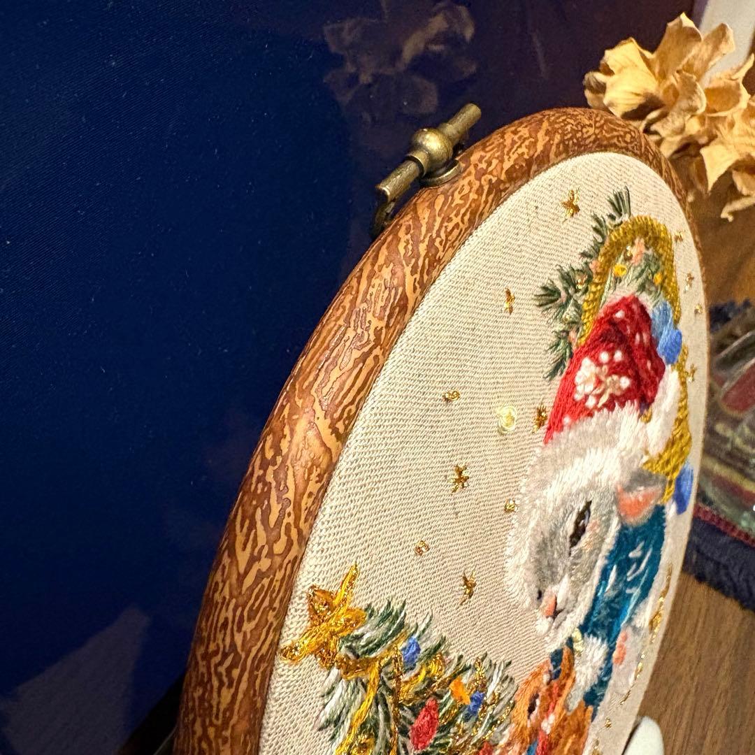 ポ*ン様 刺繍フレーム❁⃘17cm　うさぎ　置き型　壁掛け　クリスマス　飾り枠