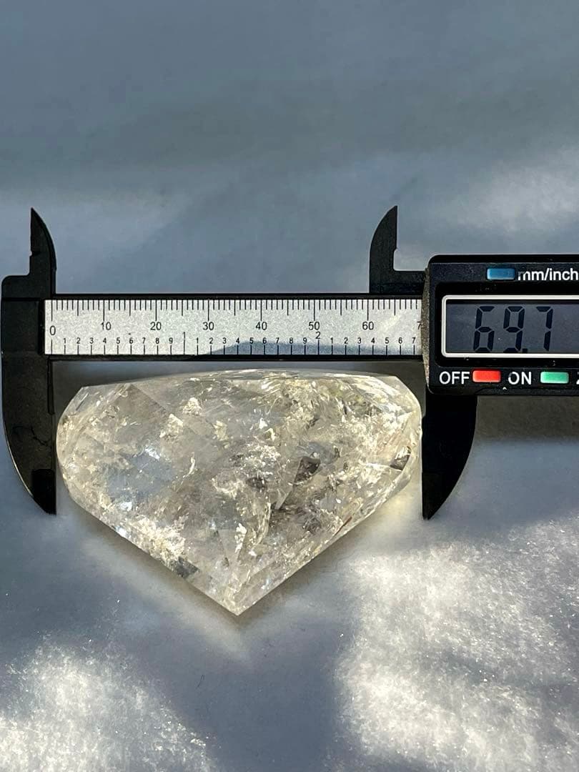 水晶♡ハート型(置物)珍しい綺麗なカットタイプ