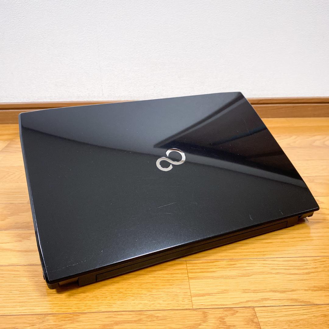 富士通 快適ノートパソコン✨Win11 i3 爆速SSD メモリ8 ブルーレイ