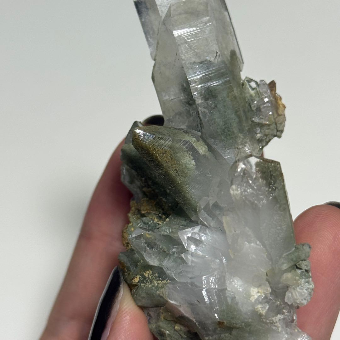 ブラジル産　ヒマラヤ水晶　ガーデンクォーツ　原石　69.5g NO.173