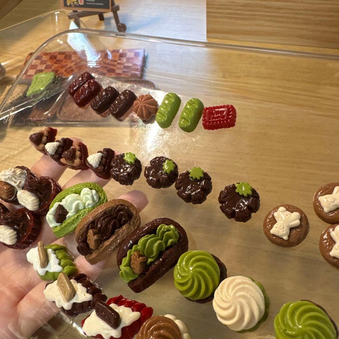 ハンドメイドミニスクイーズ　ミニチュアケーキショーケースなど　セット