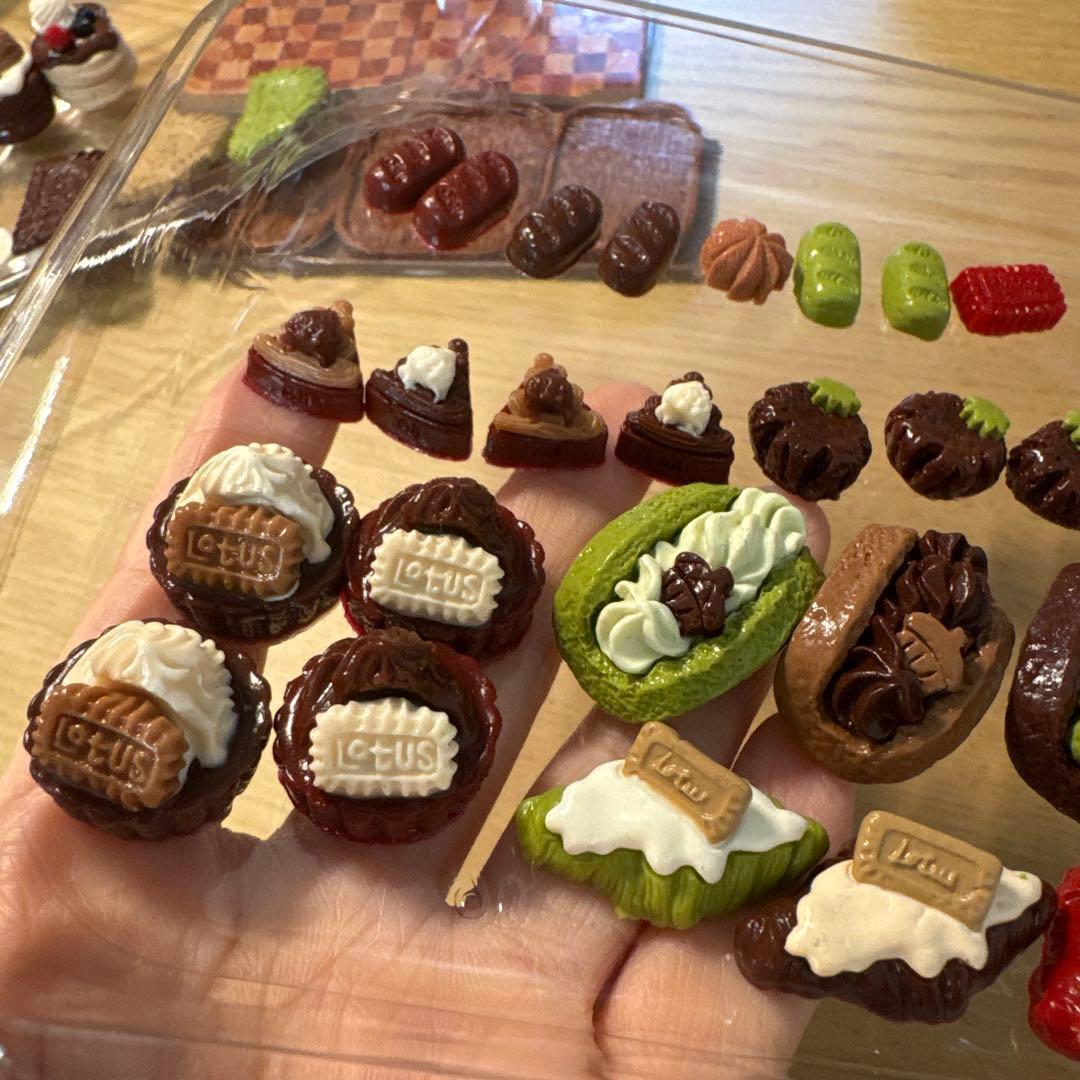 ハンドメイドミニスクイーズ　ミニチュアケーキショーケースなど　セット