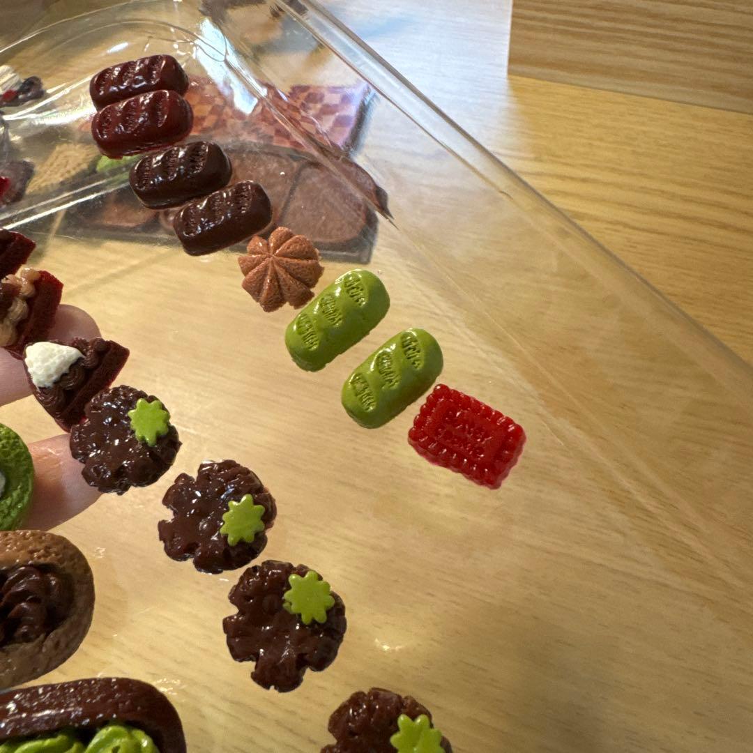 ハンドメイドミニスクイーズ　ミニチュアケーキショーケースなど　セット