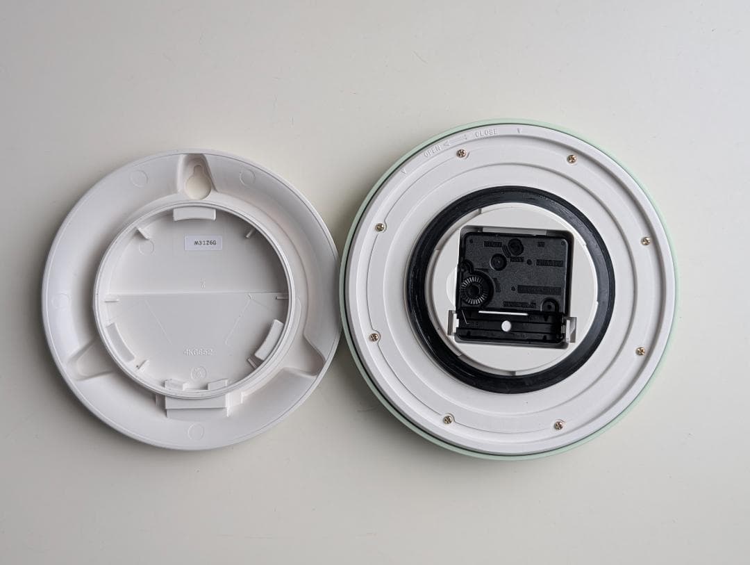 90s デッドストック ウォールクロック 小さめ 掛け時計 ポストモダン ポップ