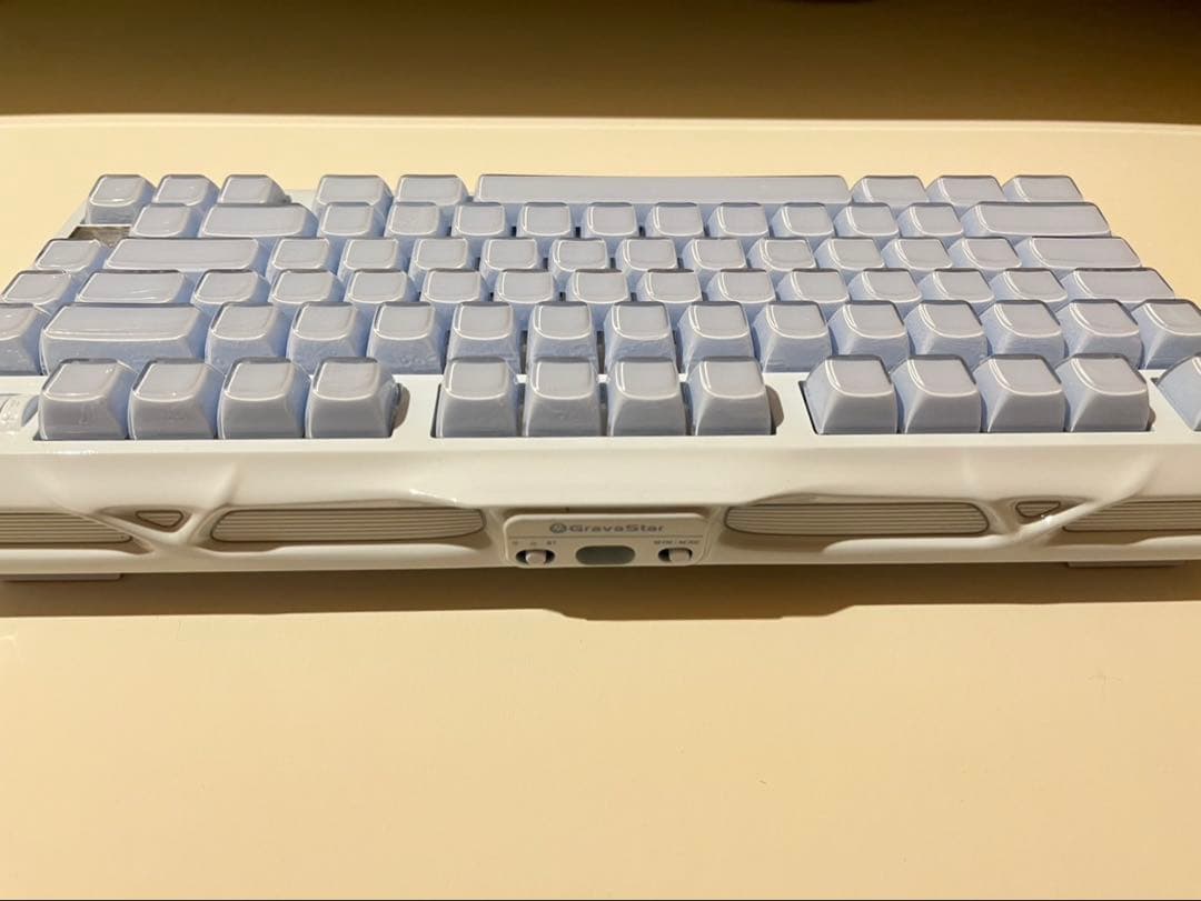 Gravastar K1 ゲーミングキーボード　水色