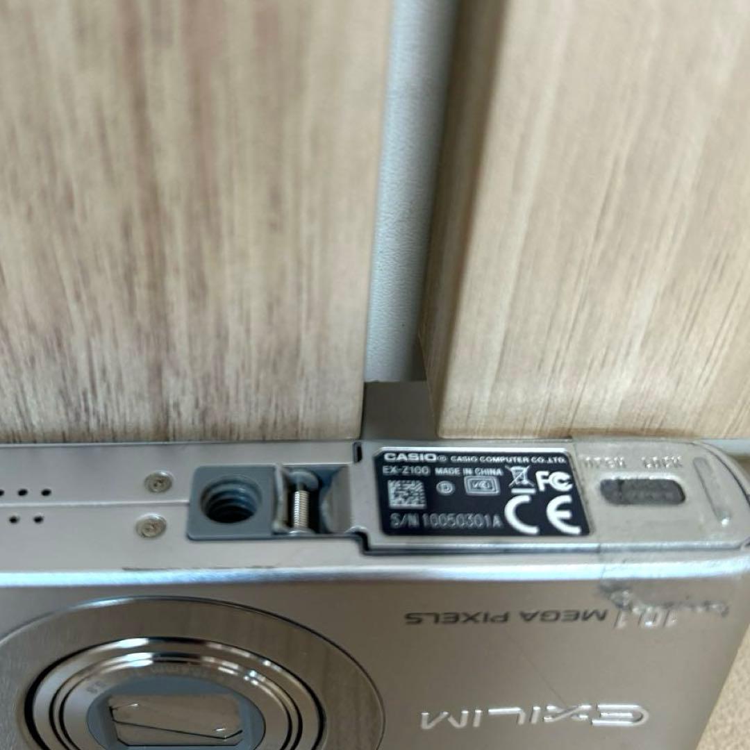 【ジャンク品】【CASIO】EXILIM EX-Z100 10.1メガピクセル