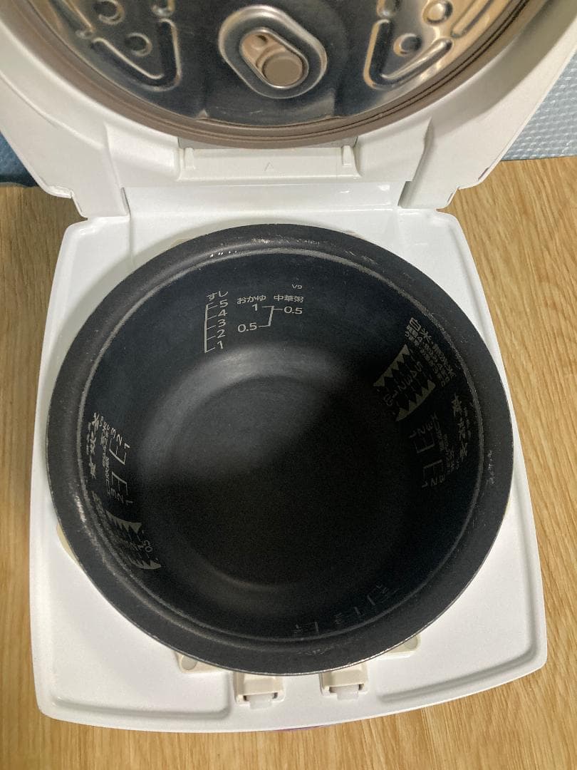★MITSUBISHI ELECTRIC NJ-VVA10 炊飯器 2020年製