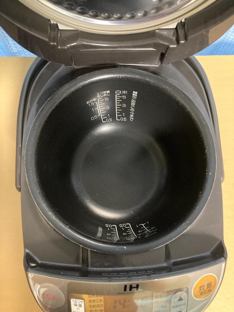 ★ZOJIRUSHI 極め炊き5.5 合炊き IH 炊飯器 NP-VD10