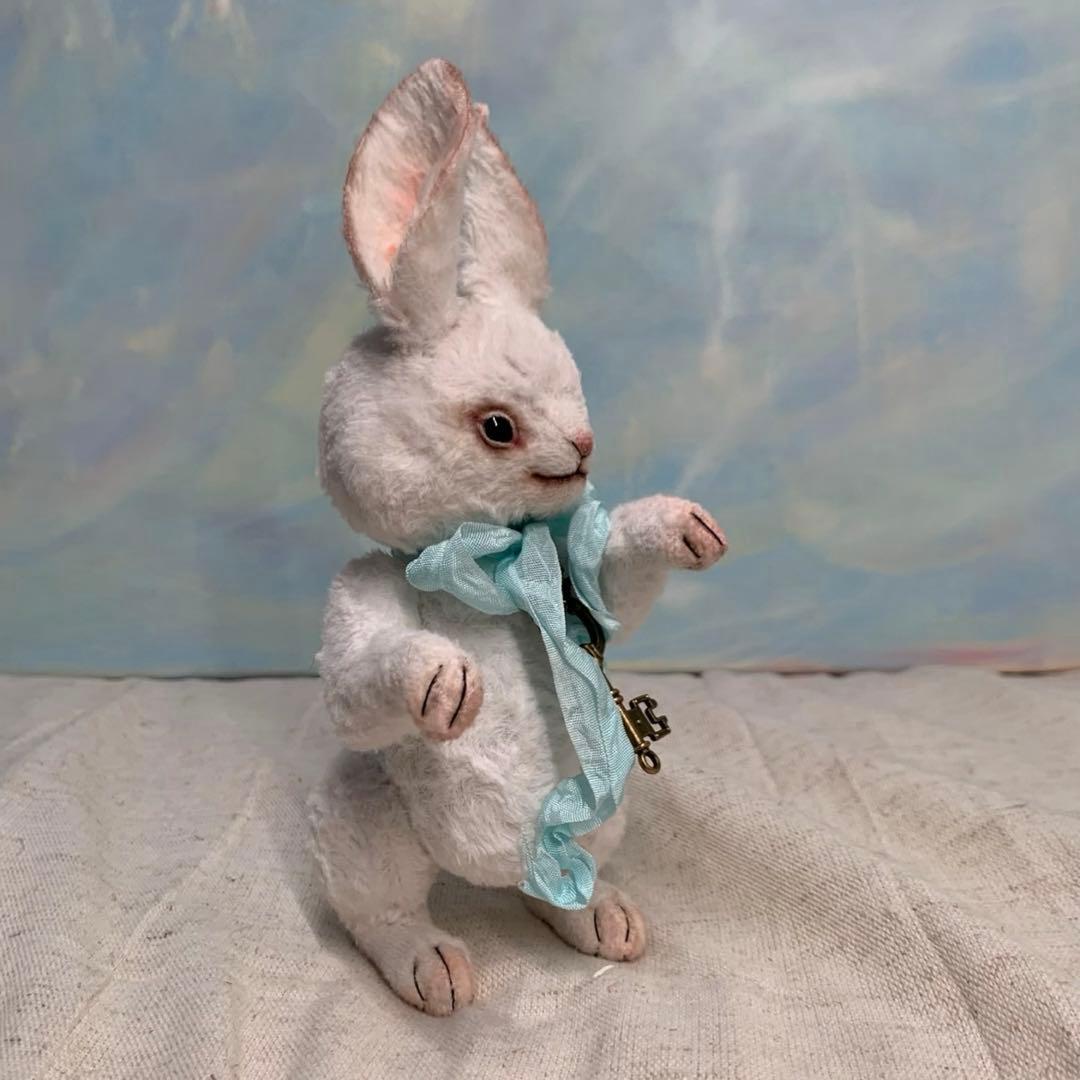 愛おしい立ち耳うさぎ アーティストベア 海外作家様 ハンドメイド テディバニー