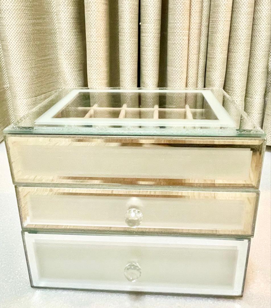 ◾︎レイジースーザン ガラス製 ジュエリーボックス アラベスク NM