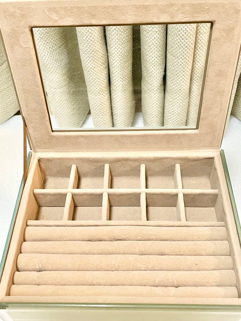 ◾︎レイジースーザン ガラス製 ジュエリーボックス アラベスク NM