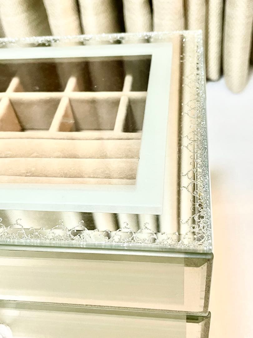 ◾︎レイジースーザン ガラス製 ジュエリーボックス アラベスク NM