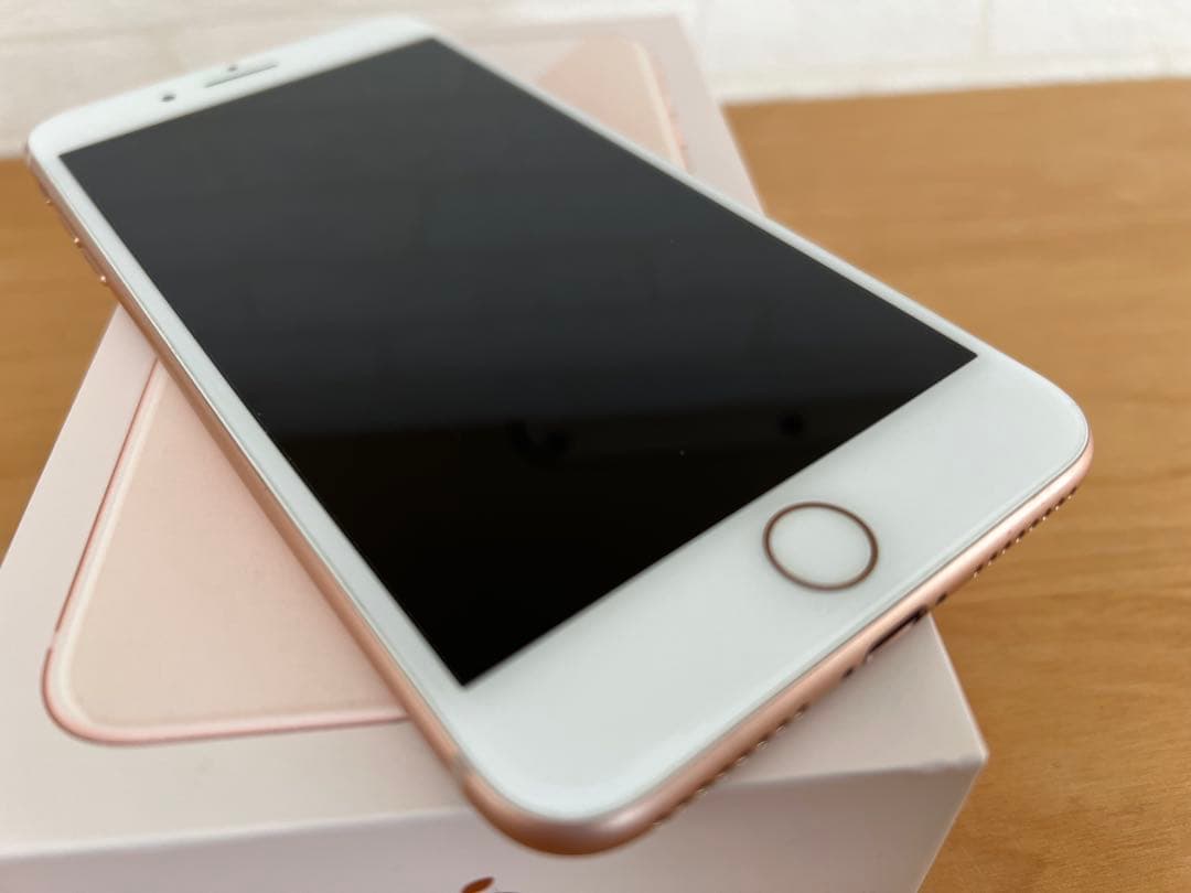 iPhone 8 Plus 256GB Spigen エレコム