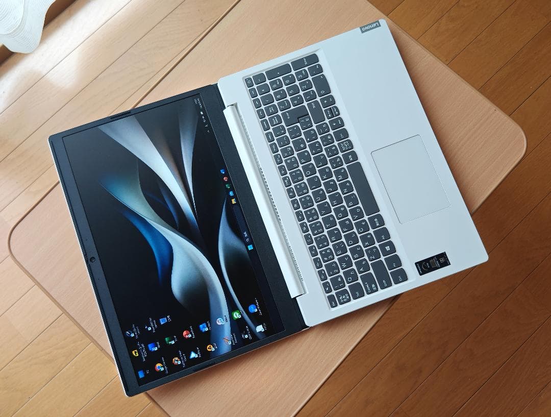 Lenovo Ideapadノートパソコン
