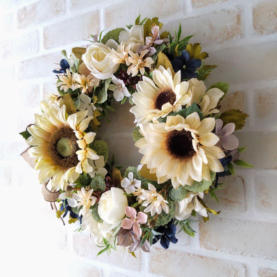 ニュアンスカラーのひまわりとお花のリース  フラワーリース  リース  向日葵