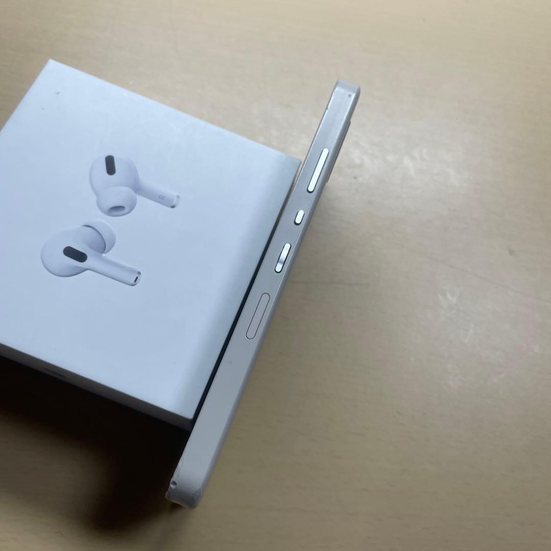 AQUOS wish 64GB SHG06 SIMフリー　割れなし