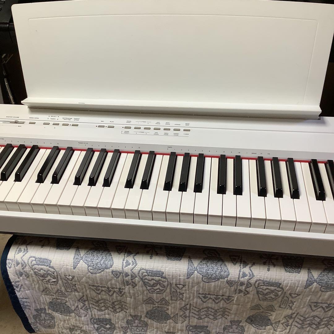 ヤマハP-105 譜面台　電源アダプター