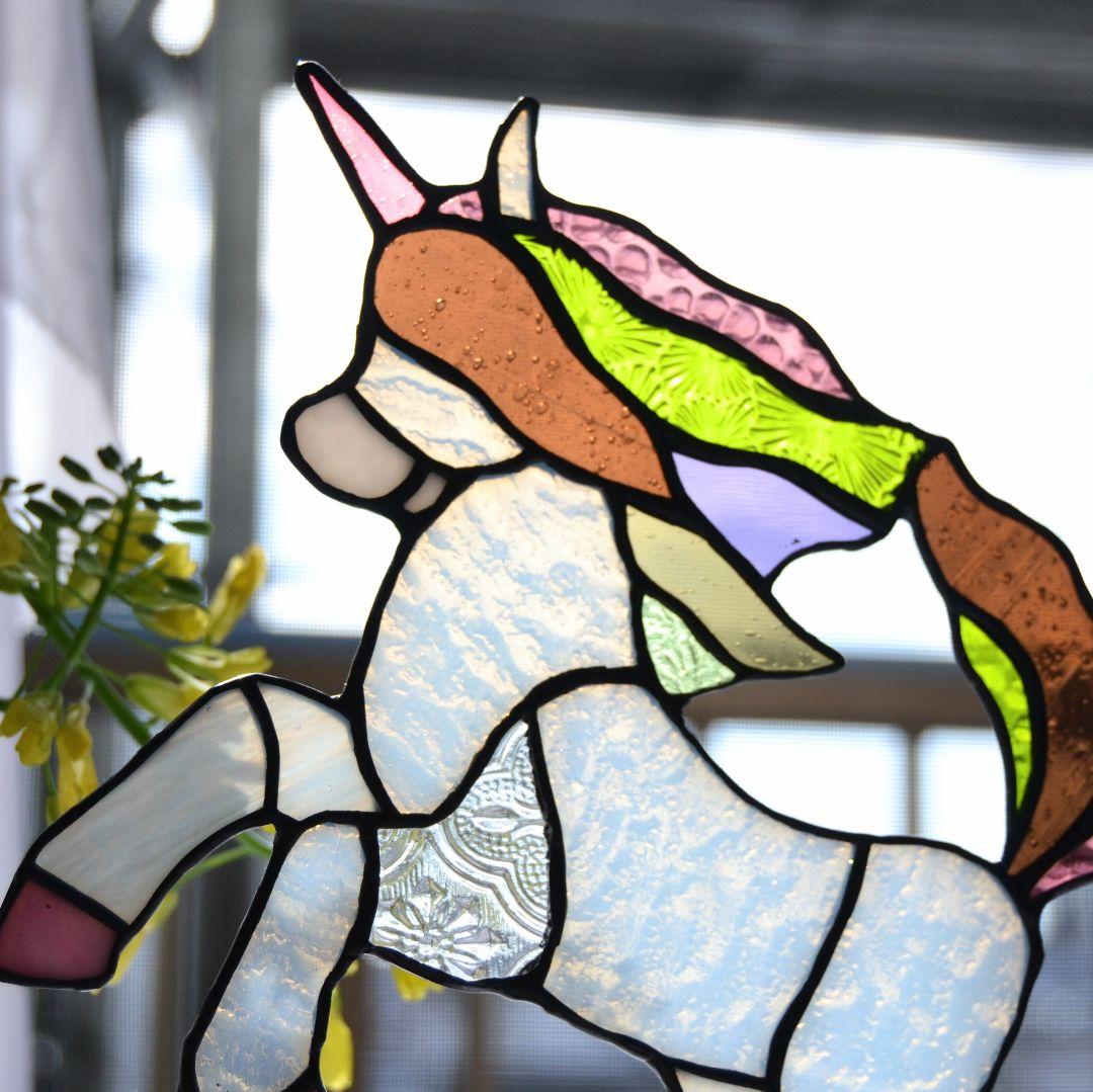 ユニコーンのステンドグラス