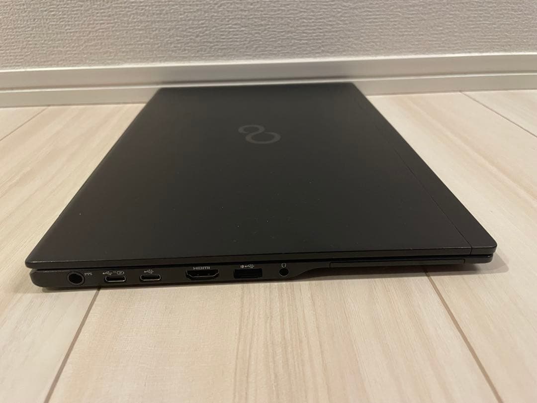 富士通 U9310/E i5-10210U 8GB 256GB Office