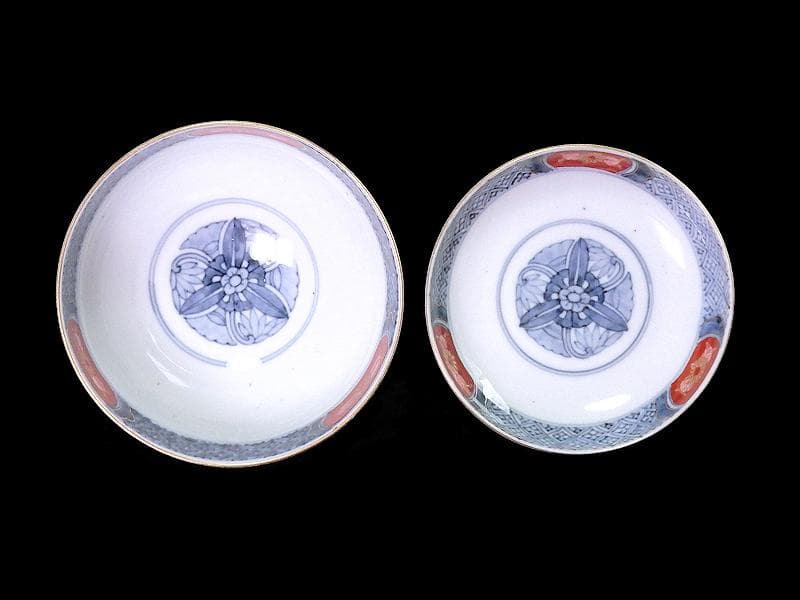 古伊万里　薄瑠璃　染錦　孔雀の図　大振蓋茶碗　F200AS-CTe