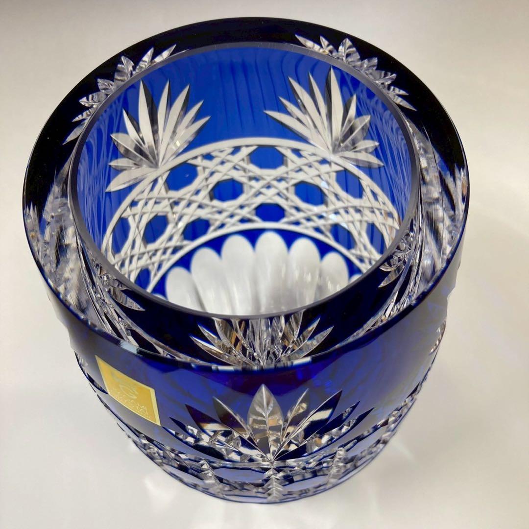 【もも】カガミクリスタル 江戸切子 花瓶 笹っ葉に八角籠目紋〈未使用品〉