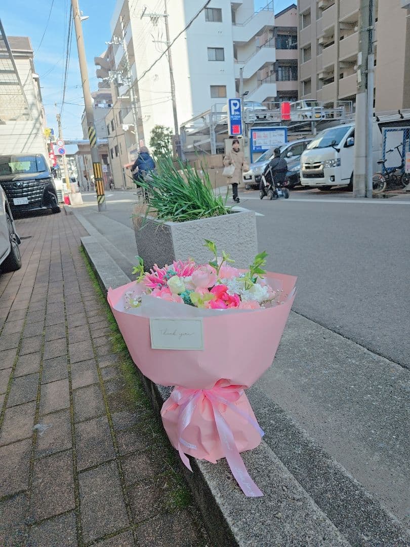 おまかせアレンジ、花束、ブーケ、プレゼント、花 ラッピング込 バラ 生花