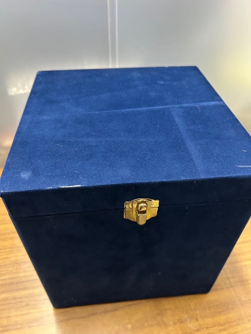 宮内庁御用達　深川製磁　骨壺・分骨壺　ペット