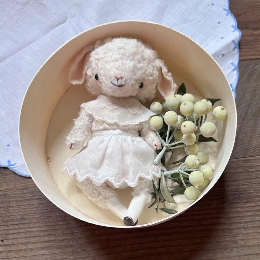 優しい白羊さん ぬいぐるみ アーティストベア 海外作家様 ハンドメイド 置物