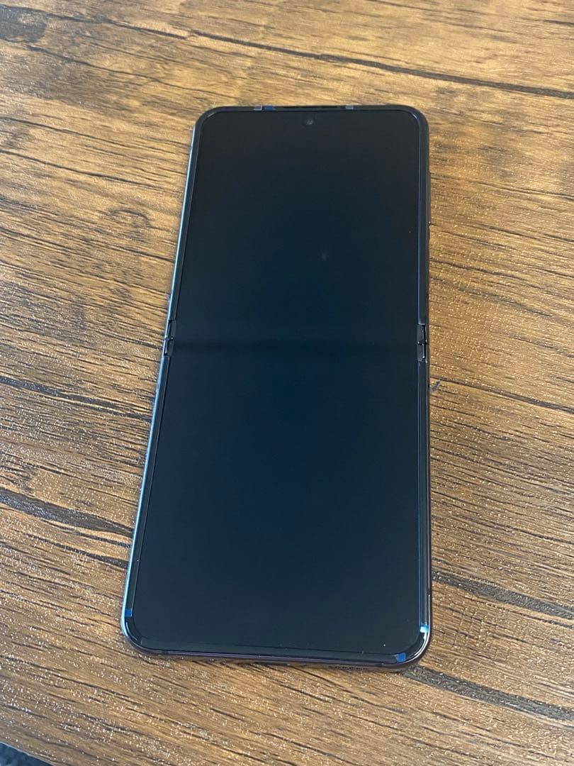 整備済み　Galaxy Z flip5 512GB