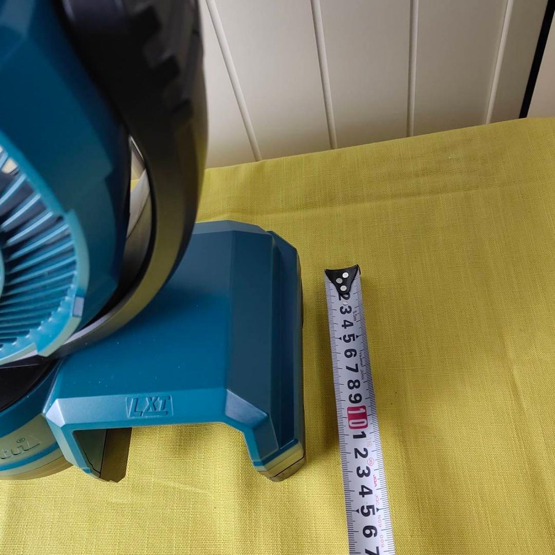 【匿名発送】makita マキタ 充電式ファン CF203D 箱付き