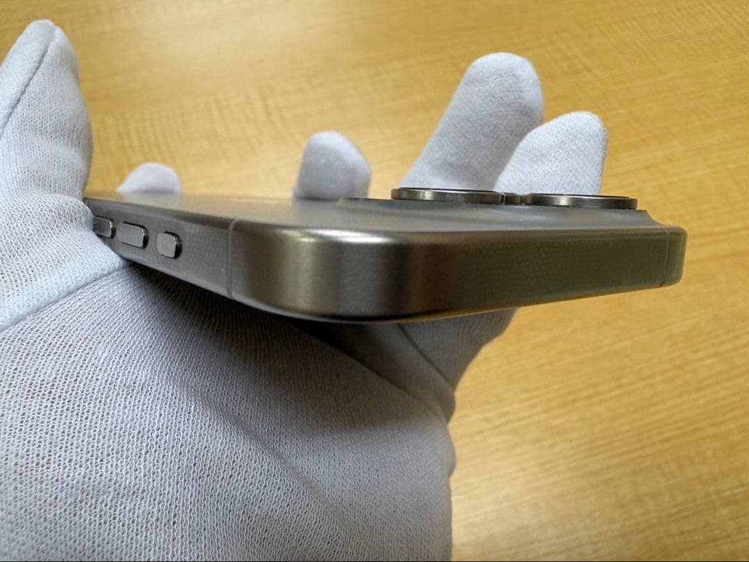 Apple iPhone 15 Pro 256GB ナチュラルチタニウム