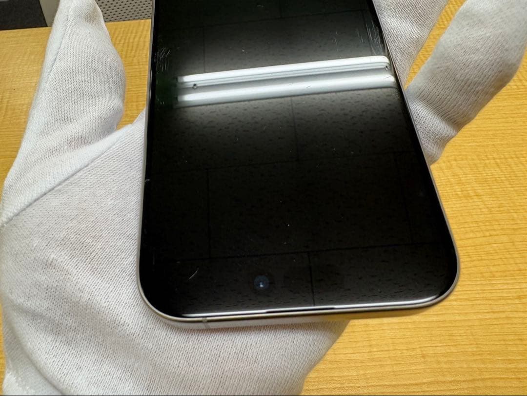 Apple iPhone 15 Pro 256GB ナチュラルチタニウム