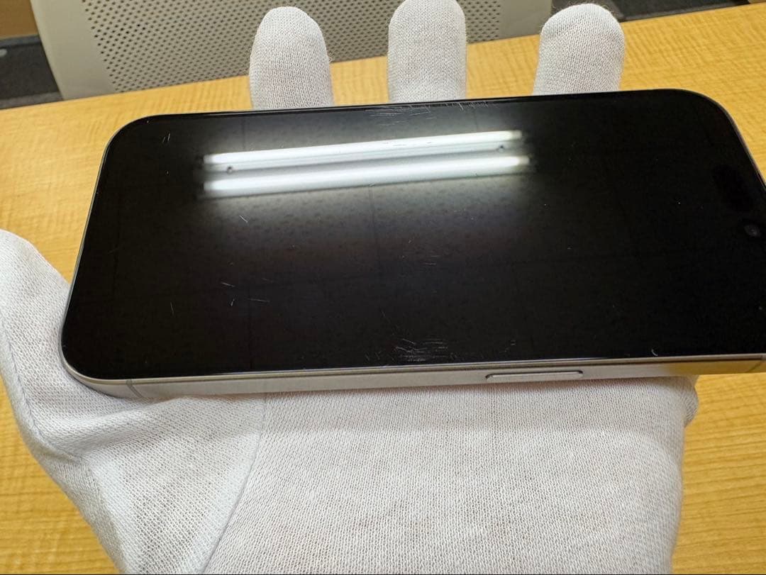 Apple iPhone 15 Pro 256GB ナチュラルチタニウム