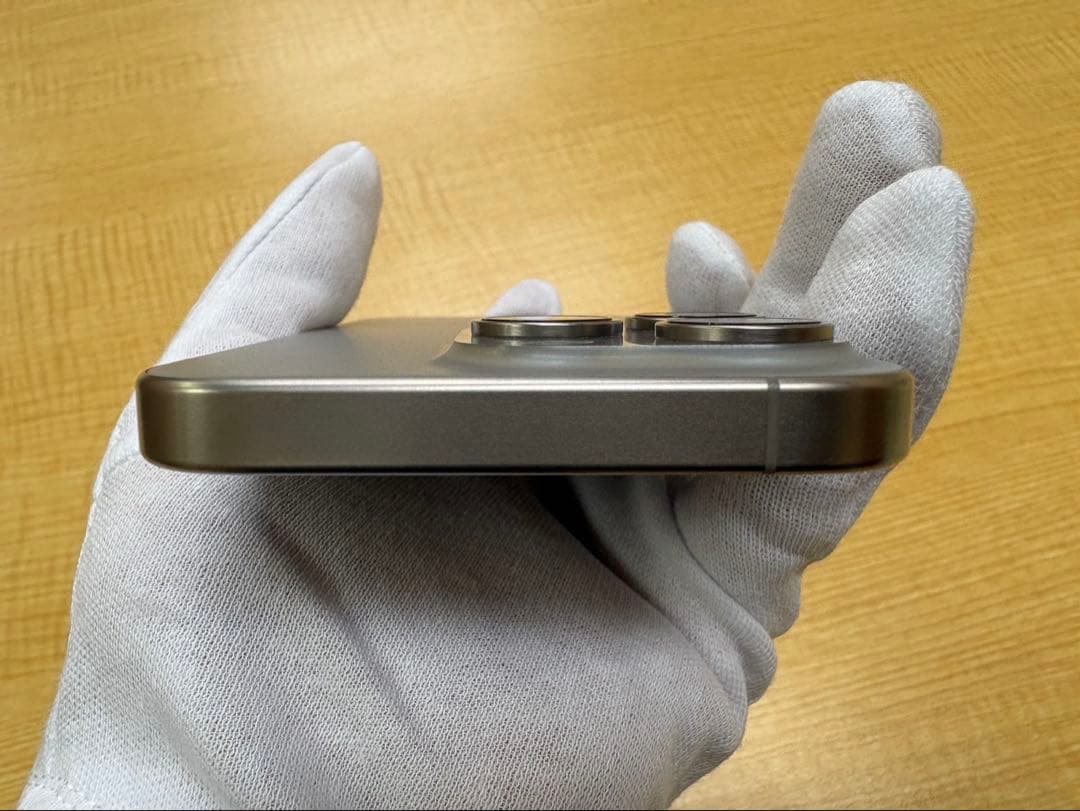 Apple iPhone 15 Pro 256GB ナチュラルチタニウム